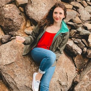 Meet your Posher, Megan